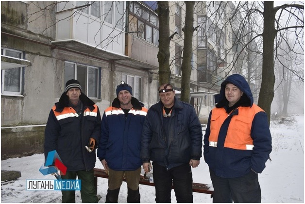 Калужские коммунальщикипродолжают аварийно-восстановительные работы в Луганской Народной Республике.