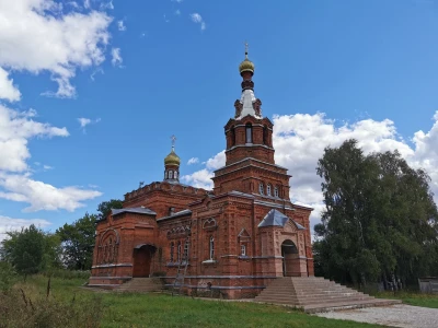 Церковь Троицы Живоначальной.